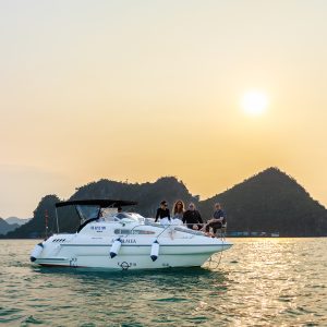 Du thuyền cá nhân AQUA MEA 5 sao